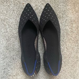 Rothy’s ivory dot points